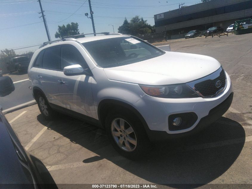 2013 KIA SORENTO LX - 5XYKT4A66DG353482