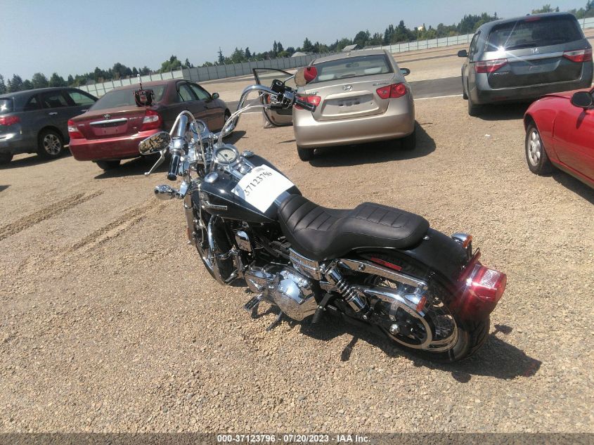 2011 HARLEY-DAVIDSON FXDC 1HD1GV417BC331738