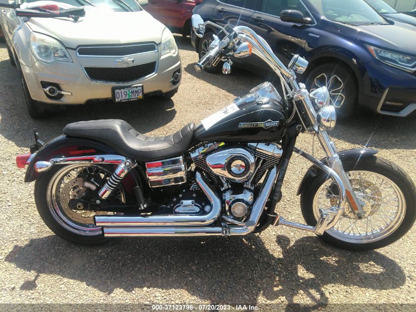 2011 HARLEY-DAVIDSON FXDC 1HD1GV417BC331738
