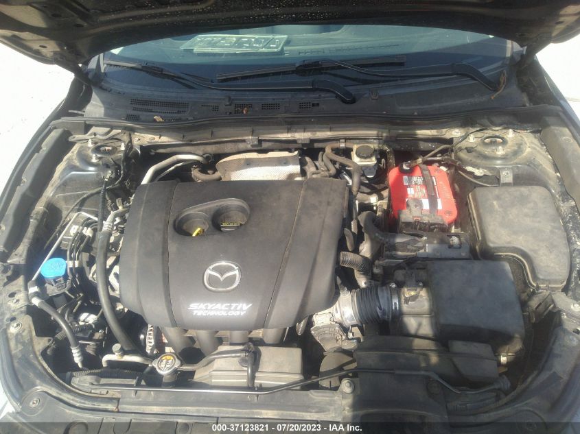2017 MAZDA MAZDA3 4-DOOR SPORT 3MZBN1U79HM117881
