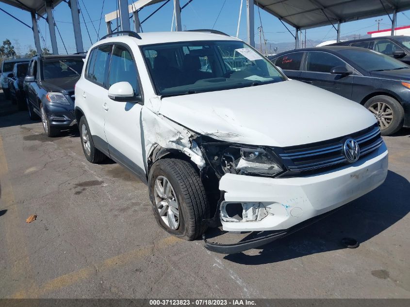 2016 VOLKSWAGEN TIGUAN S - WVGBV7AX8GW613629