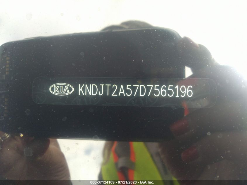 2013 KIA SOUL BASE - KNDJT2A57D7565196