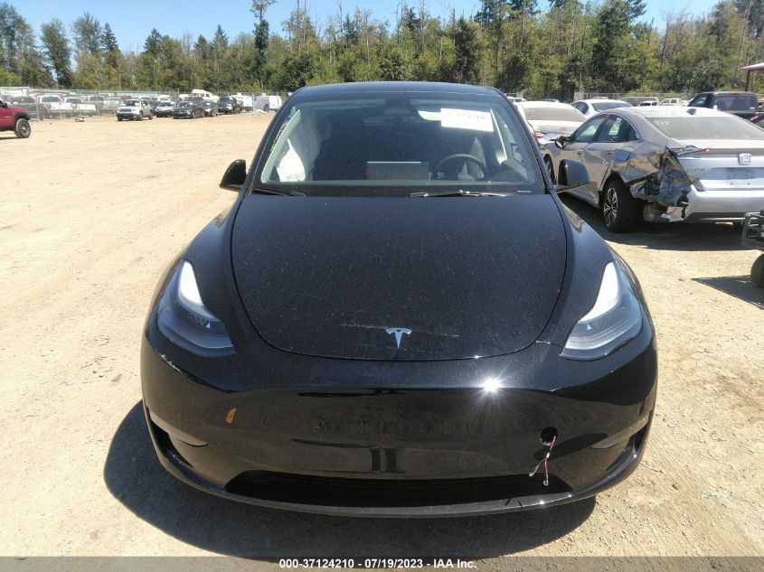 7SAYGDEE4PF765883 Tesla Model Y LONG RANGE 12