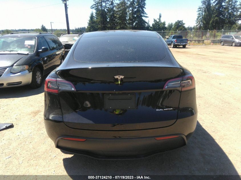 7SAYGDEE4PF765883 Tesla Model Y LONG RANGE 16