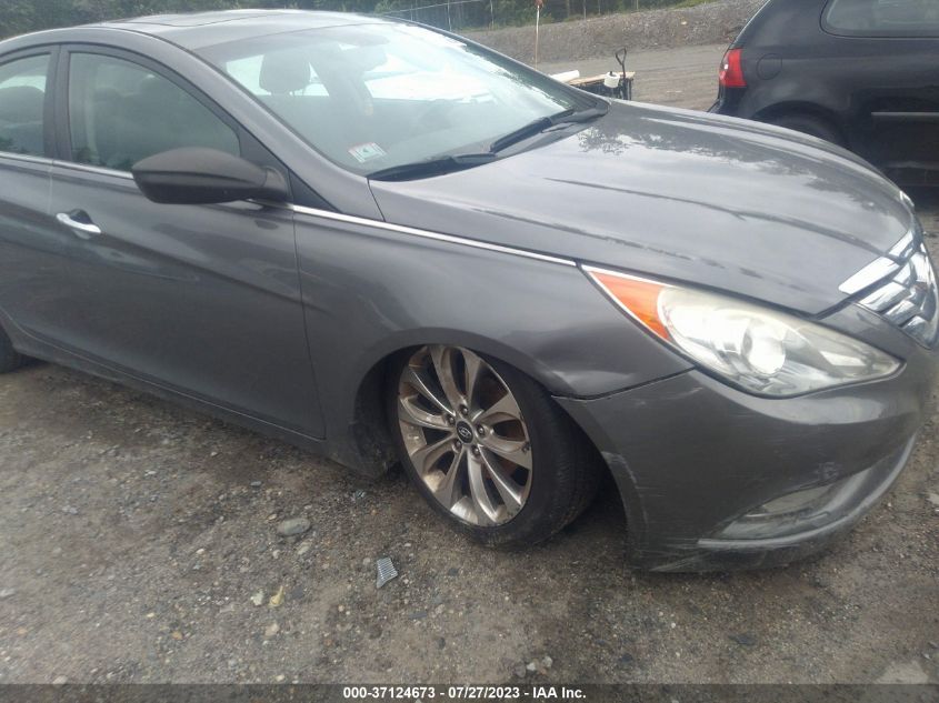 2013 HYUNDAI SONATA SE - 5NPEC4AC5DH662453