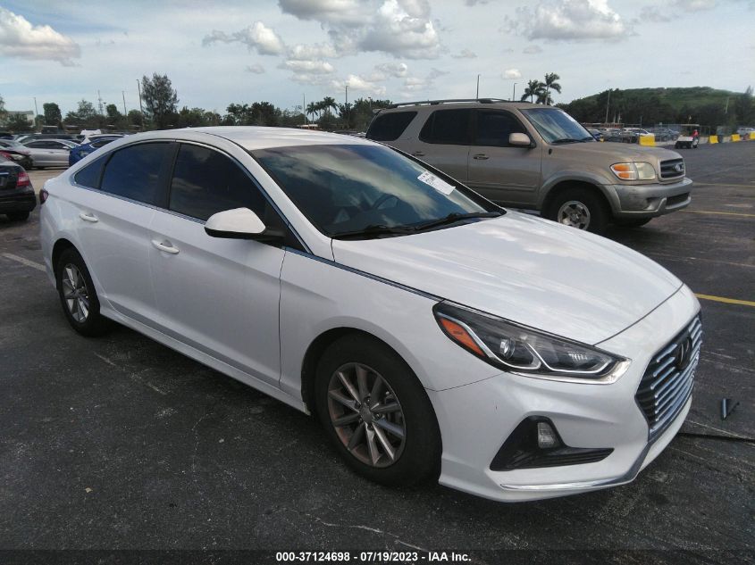 2018 HYUNDAI SONATA SE - 5NPE24AF2JH682250