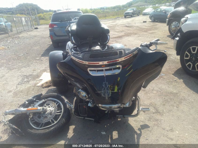 2016 HARLEY-DAVIDSON FLHTCUTG TRI GLIDE ULTRA 1HD1MAL16GB859898