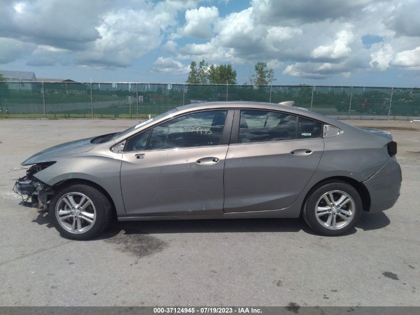 2018 CHEVROLET CRUZE LT - 1G1BE5SM4J7104127