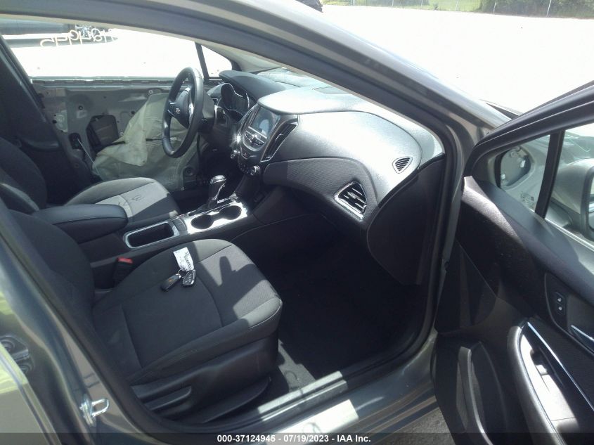 2018 CHEVROLET CRUZE LT - 1G1BE5SM4J7104127