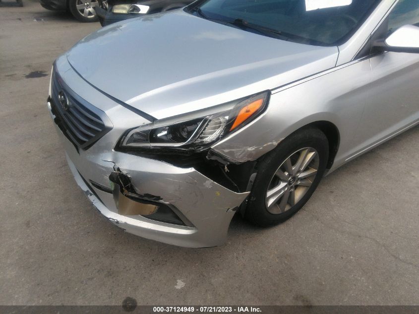 2015 HYUNDAI SONATA 2.4L SE - 5NPE24AF2FH160001