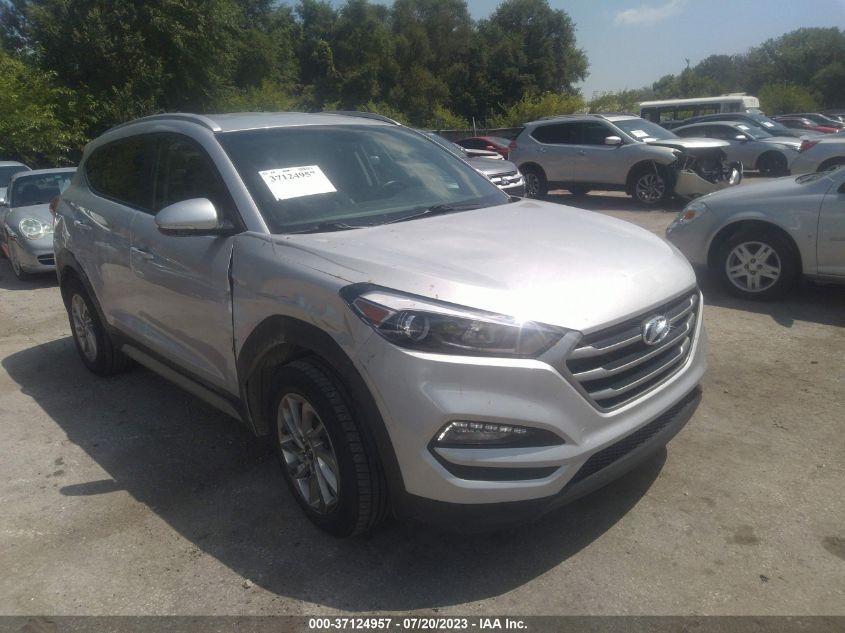 2017 HYUNDAI TUCSON SE PLUS - KM8J33A40HU512453
