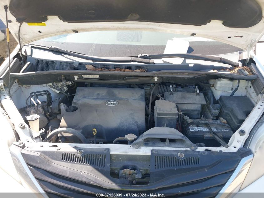 2013 TOYOTA SIENNA LE - 5TDKK3DC3DS372119