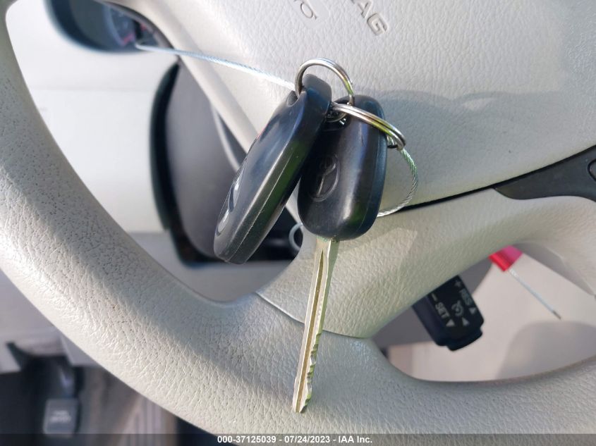 2013 TOYOTA SIENNA LE - 5TDKK3DC3DS372119