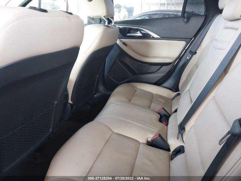 2017 INFINITI QX30 LUXURY SJKCH5CR0HA034441