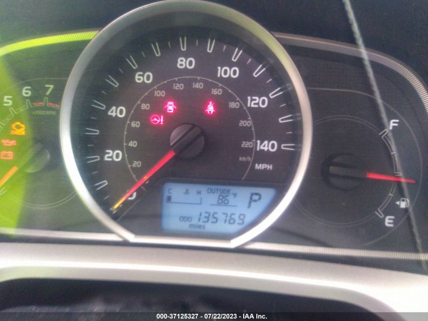 2015 TOYOTA RAV4 LE - JTMZFREV0FD059601