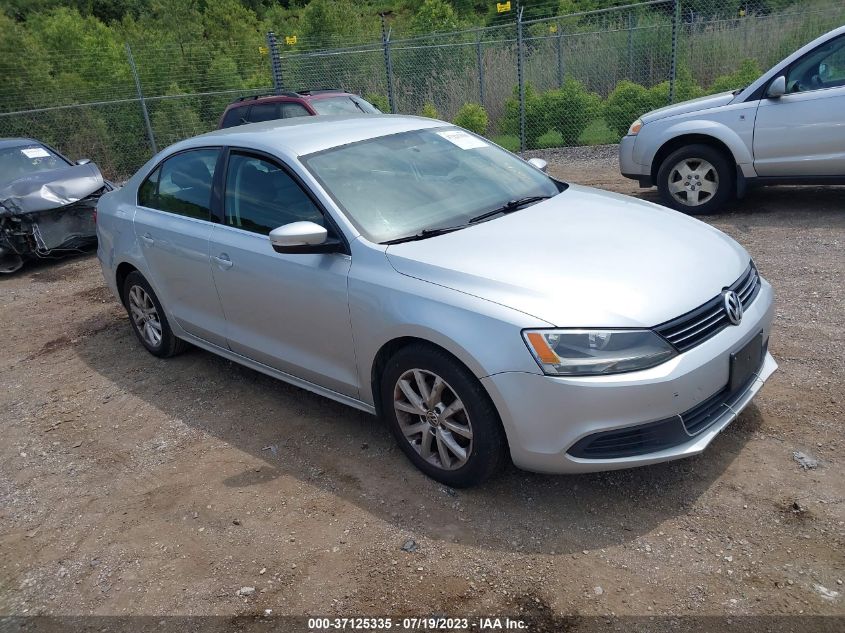 2013 VOLKSWAGEN JETTA SEDAN SE W/CONVENIENCE - 3VWDX7AJ0DM442094