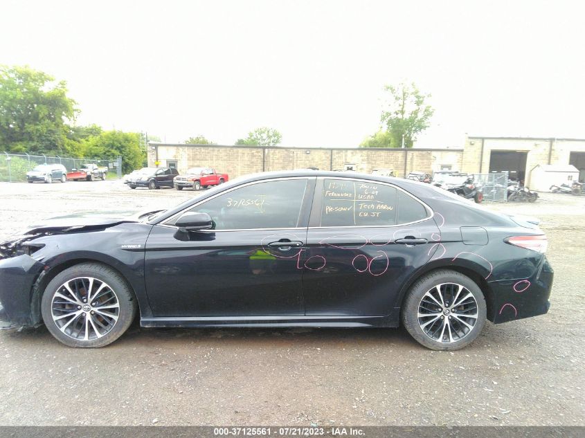 2018 TOYOTA CAMRY HYBRID - 4T1B21HK5JU007904