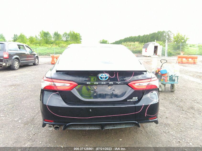 2018 TOYOTA CAMRY HYBRID - 4T1B21HK5JU007904