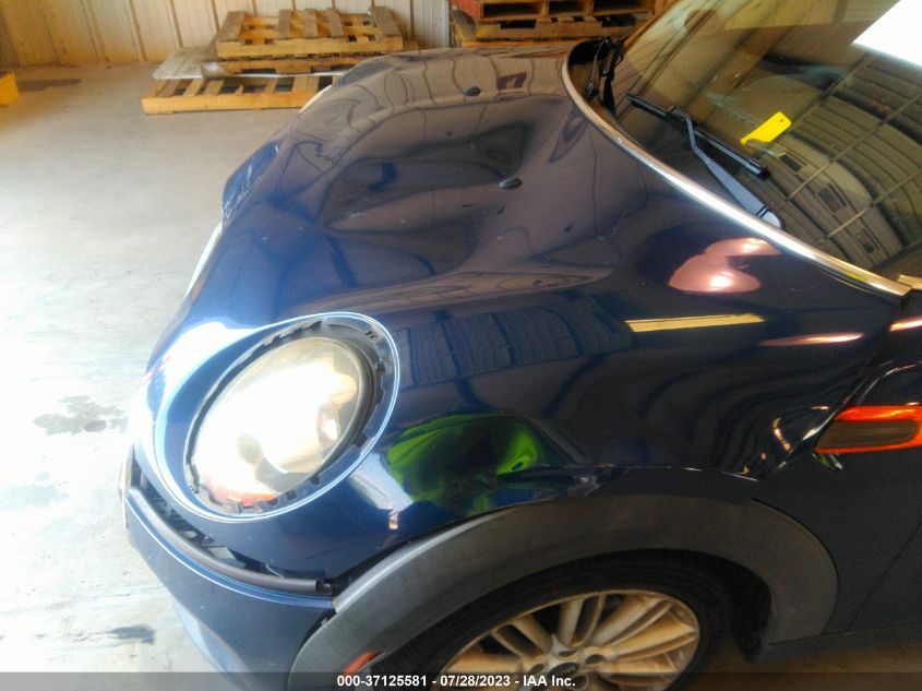 2015 MINI COOPER HARDTOP 4 DOOR WMWXS5C54FT830949