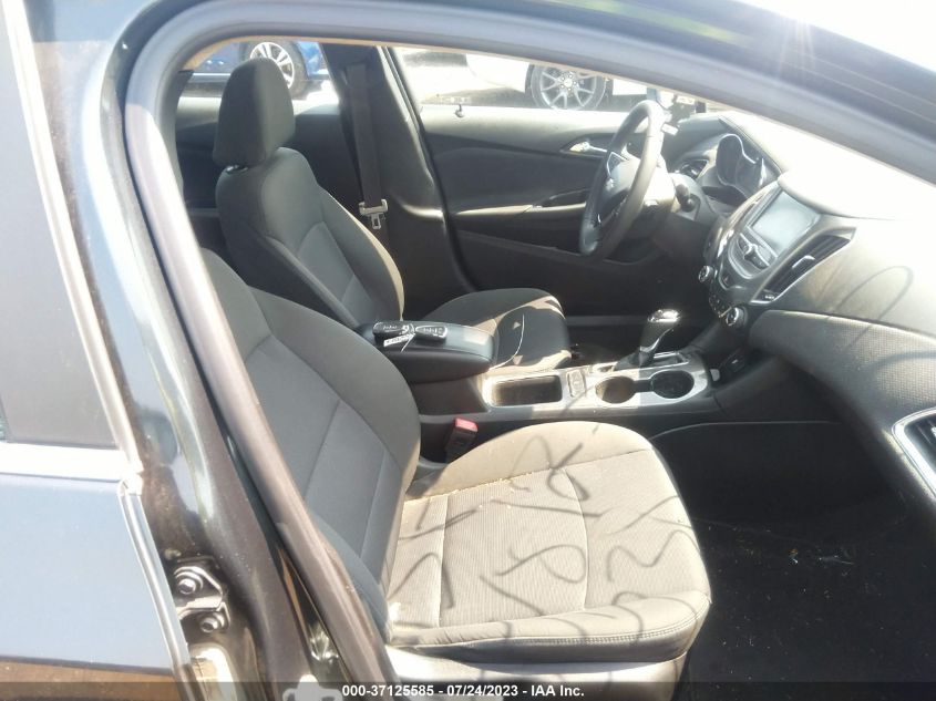 2018 CHEVROLET CRUZE LT - 1G1BE5SM0J7115996