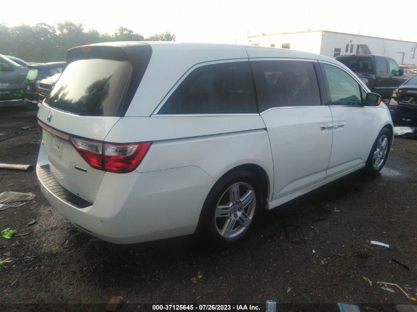 VIN 5FNRL5H92DB077524 2013 HONDA ODYSSEY no.4