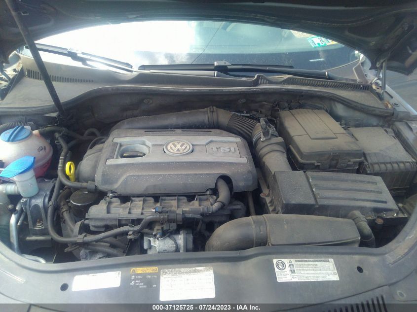 2015 VOLKSWAGEN EOS KOMFORT WVWBW8AH2FV001379