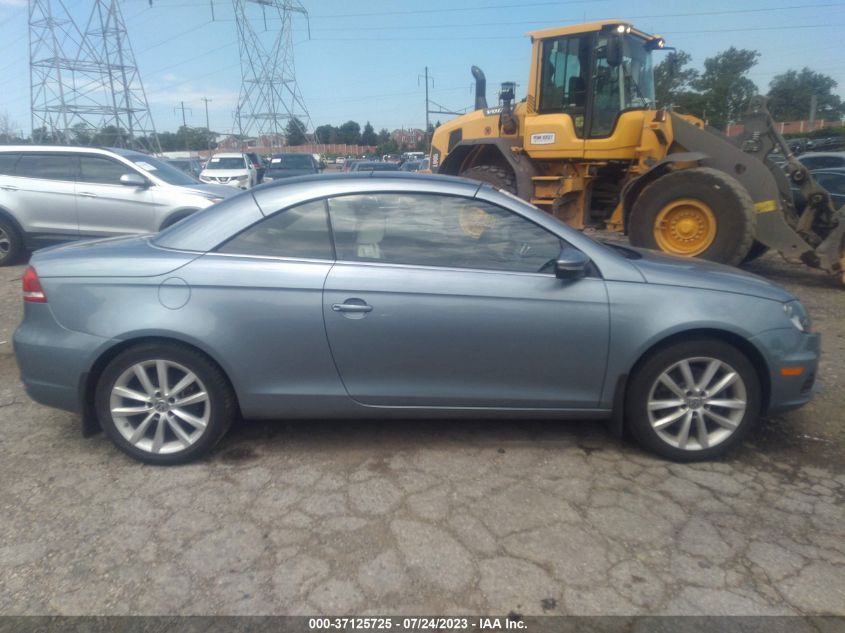 2015 VOLKSWAGEN EOS KOMFORT WVWBW8AH2FV001379