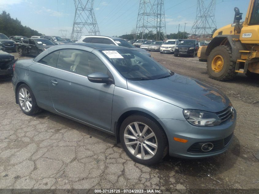 2015 VOLKSWAGEN EOS KOMFORT - WVWBW8AH2FV001379