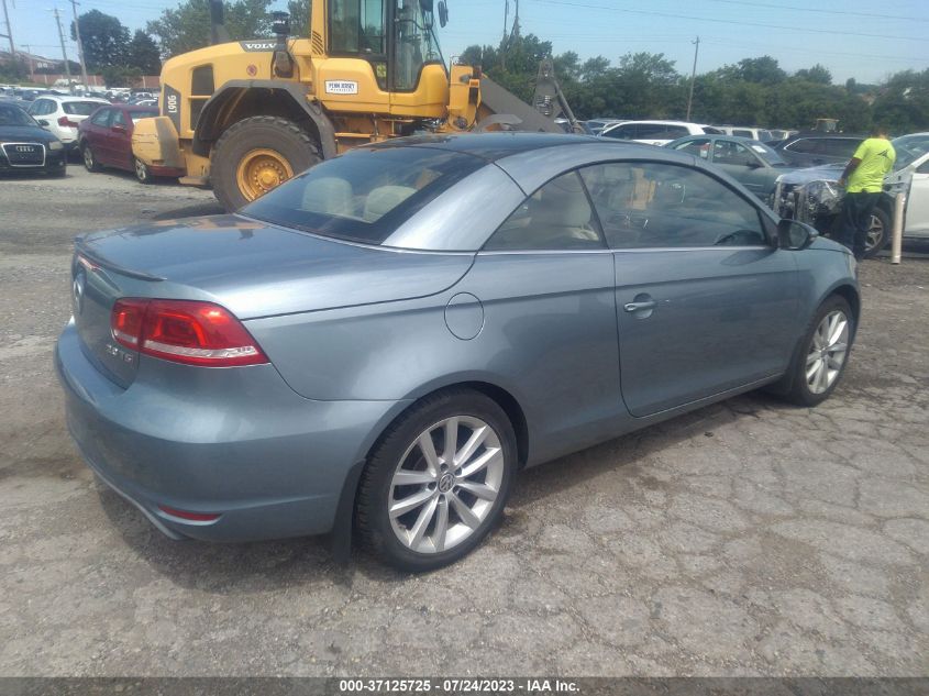 2015 VOLKSWAGEN EOS KOMFORT WVWBW8AH2FV001379