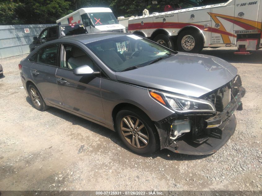 2015 HYUNDAI SONATA 2.4L SE - 5NPE24AF7FH242578