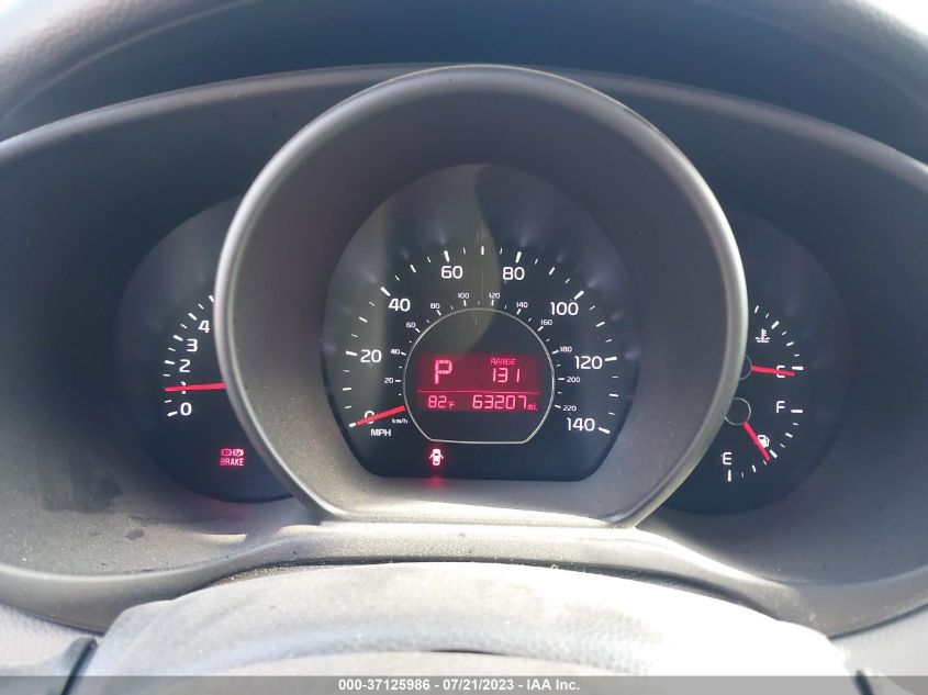2016 KIA SOUL + - KNDJP3A54G7317390