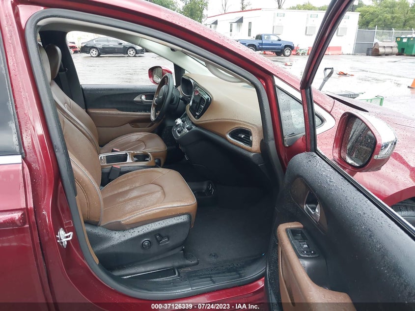VIN 2C4RC1N76JR213259 2018 CHRYSLER PACIFICA HYBRID LIMITED