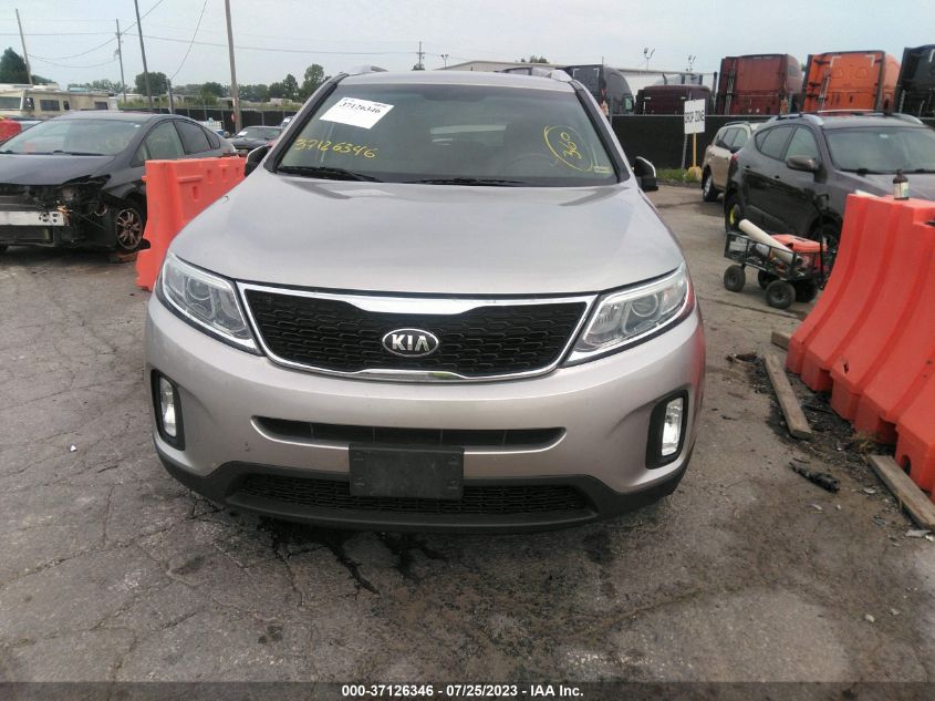 2014 KIA SORENTO LX - 5XYKTCA61EG544285