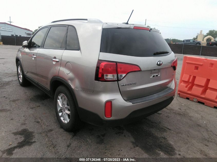 2014 KIA SORENTO LX - 5XYKTCA61EG544285