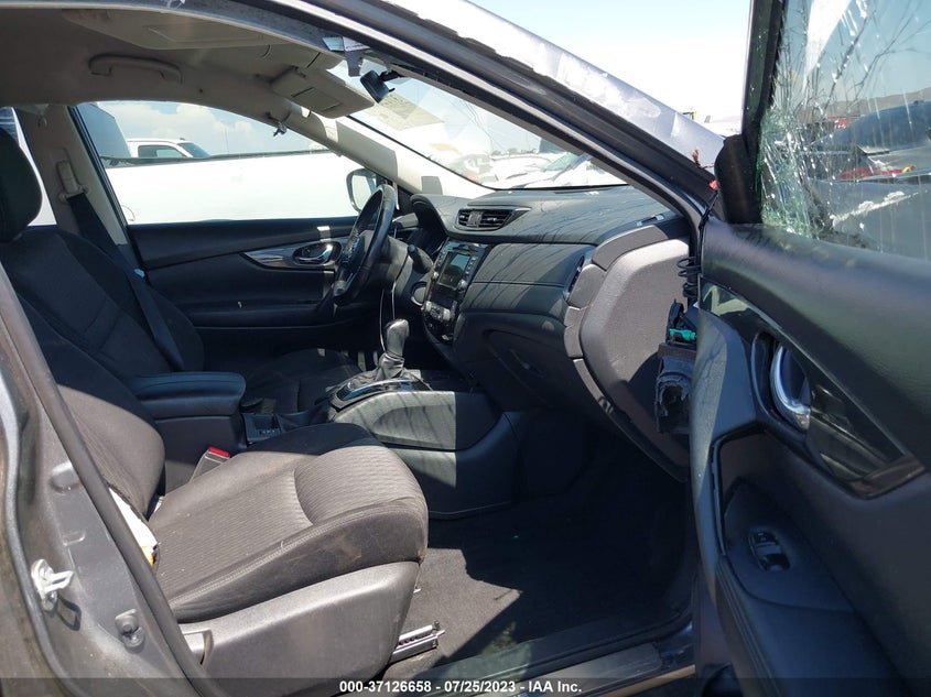 VIN JN8AT2MT7KW504979 2019 NISSAN ROGUE SV