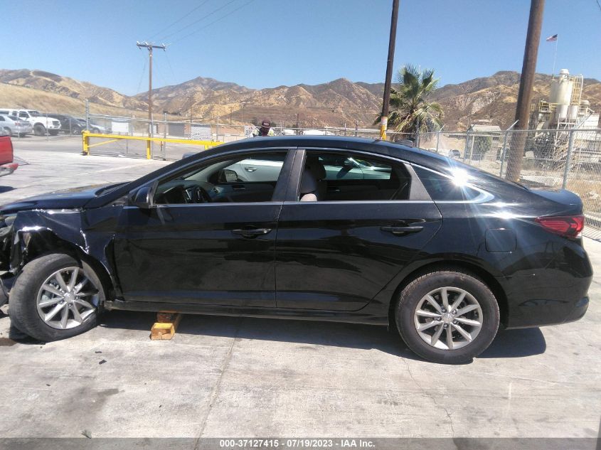 2018 HYUNDAI SONATA SE - 5NPE24AF3JH656191