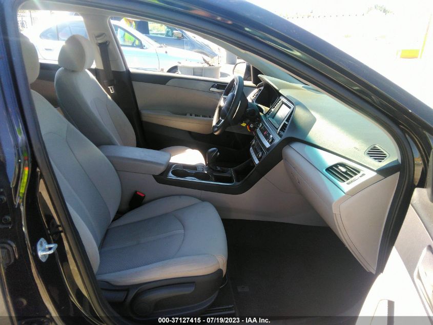 2018 HYUNDAI SONATA SE - 5NPE24AF3JH656191