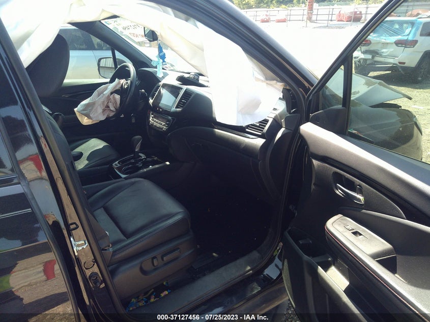 VIN 5FPYK3F82HB036997 2017 HONDA RIDGELINE BLACK EDITION