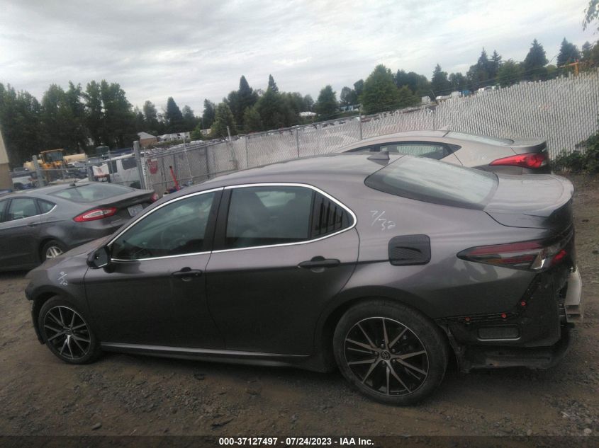 2022 TOYOTA CAMRY SE - 4T1G11BK7NU065424