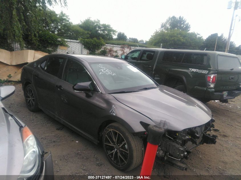 2022 TOYOTA CAMRY SE - 4T1G11BK7NU065424