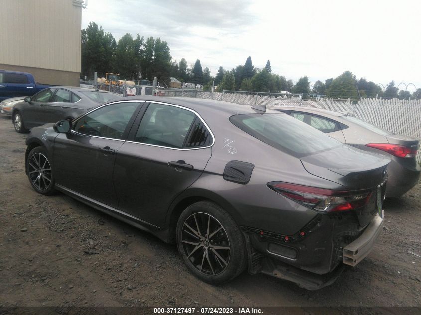 2022 TOYOTA CAMRY SE - 4T1G11BK7NU065424