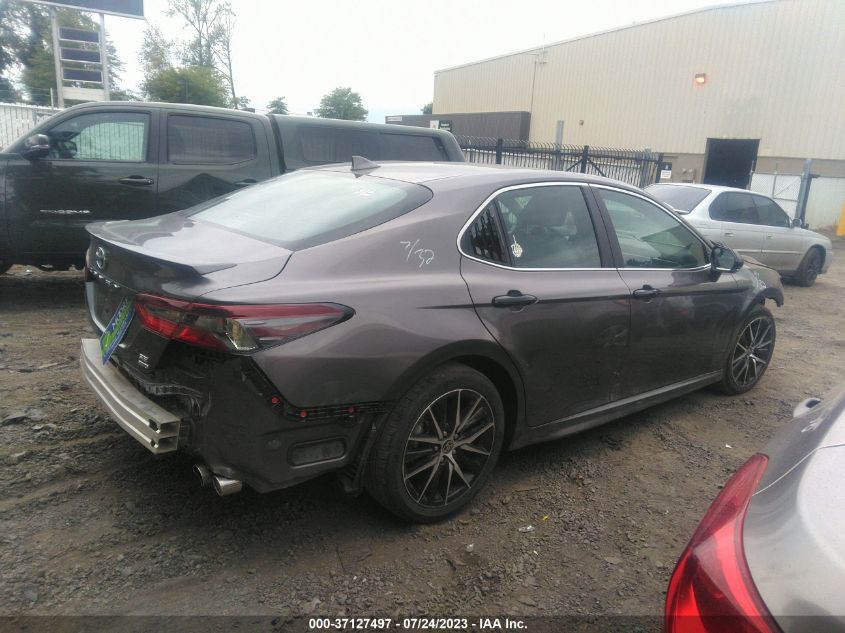 2022 TOYOTA CAMRY SE - 4T1G11BK7NU065424