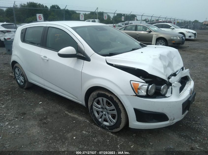 1G1JG6SB1K4129015 Chevrolet Sonic LT