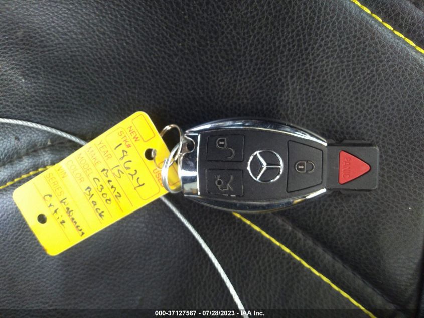 2015 MERCEDES-BENZ C-CLASS C 300 - 55SWF4KB5FU055177
