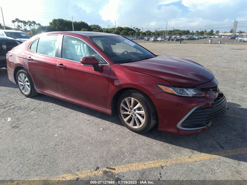 2022 TOYOTA CAMRY LE - 4T1R11AK7NU657111