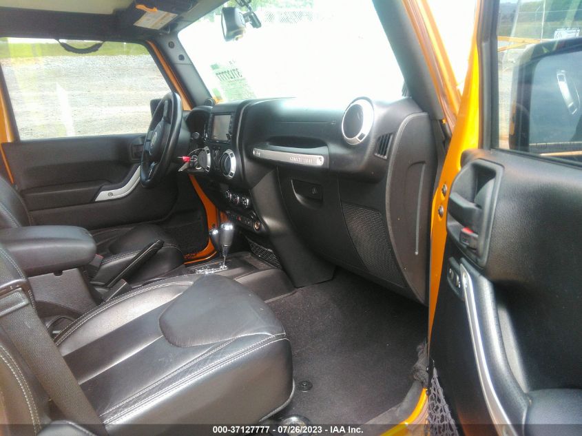 2014 JEEP WRANGLER UNLIMITED SAHARA - 1C4BJWEG5EL276520