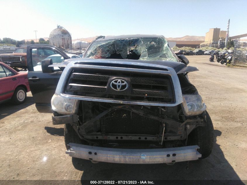2013 TOYOTA TUNDRA 4WD TRUCK - 5TFUY5F1XDX303100