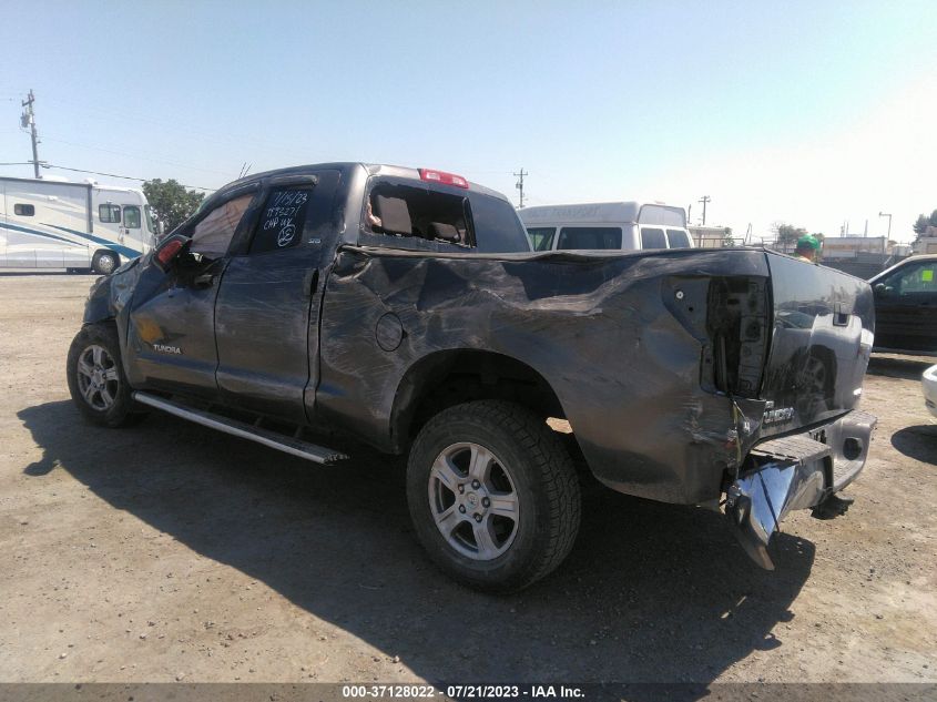 2013 TOYOTA TUNDRA 4WD TRUCK - 5TFUY5F1XDX303100