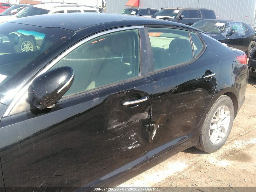 2013 KIA OPTIMA LX - 5XXGM4A70DG098327