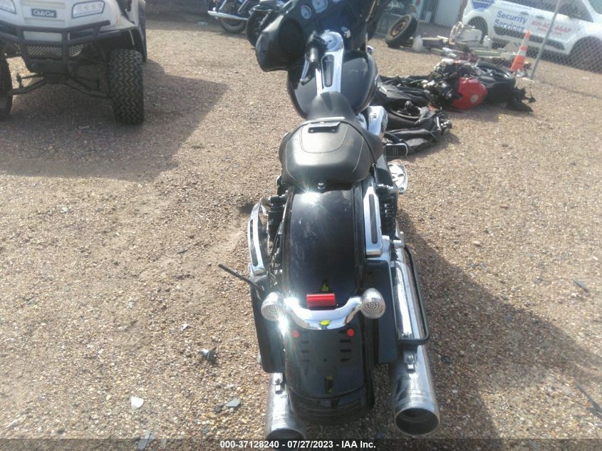 2022 HARLEY-DAVIDSON FLHX - 1HD1KBC11NB631722